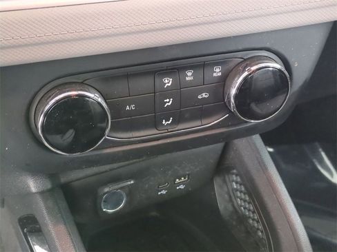 Certified 2024 Chevrolet TrailBlazer LS w/ LS Convenience Package image 11