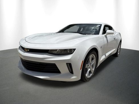 Used 2016 Chevrolet Camaro LT RWD image 35