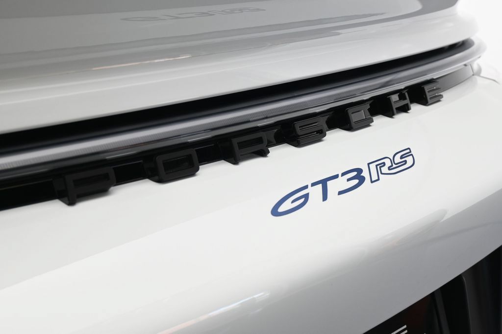 Certified 2025 Porsche 911 GT3 RS RWD image 36