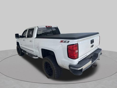Used 2018 Chevrolet Silverado 2500 LTZ w/ Duramax Plus Package AWD/4WD image 5