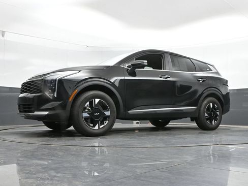 Used 2026 Kia Sportage LX AWD/4WD image 45