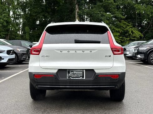 Used 2026 Volvo XC40 B5 Plus AWD/4WD image 10