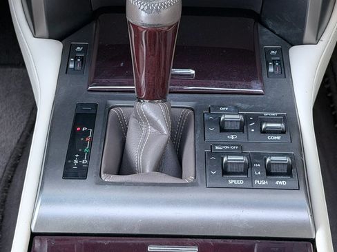 Used 2017 Lexus GX 460 Luxury AWD/4WD image 38