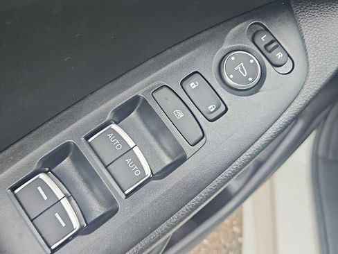 Used 2018 Honda Accord Sport image 15