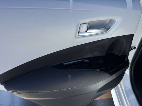 Used 2021 Toyota Corolla SE w/ Carpet Mat Package (TMS) FWD image 14