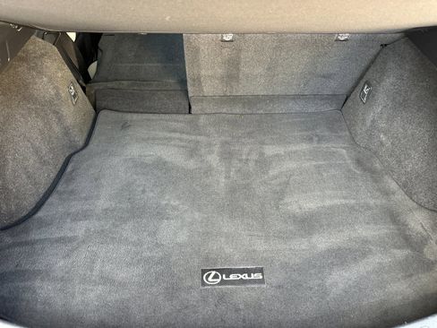 Used 2019 Lexus UX 200 w/ Premium Package image 17