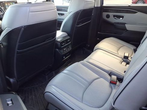 Used 2024 Honda Pilot Elite image 21