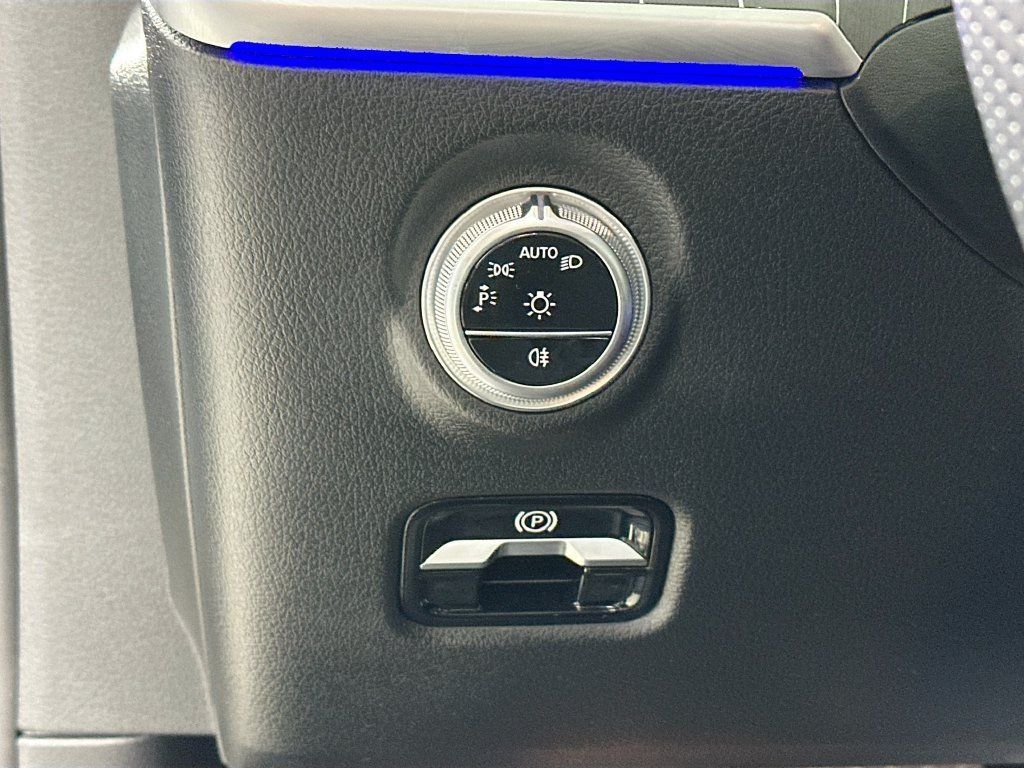 Certified 2023 Mercedes-Benz C 300 Sedan image 10