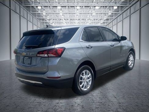 Used 2024 Chevrolet Equinox LT FWD image 6