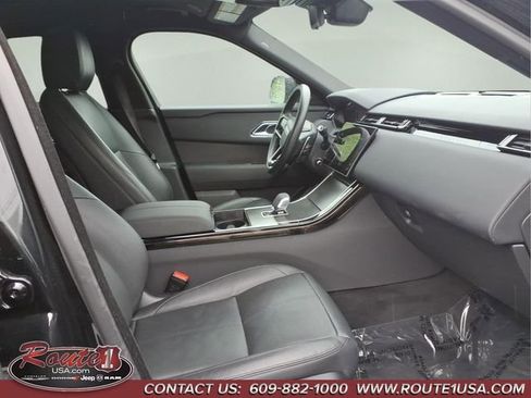 Used 2025 Land Rover Range Rover Velar Dynamic SE AWD/4WD image 11