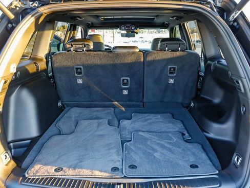 Used 2025 Jeep Grand Cherokee Limited w/ Luxury Tech Group II image 30