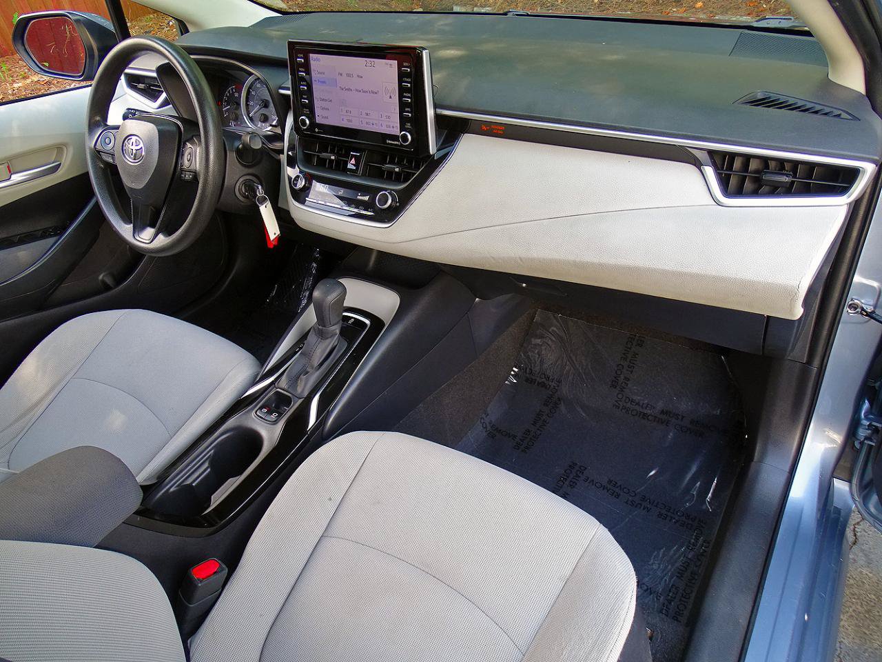 Used 2021 Toyota Corolla LE w/ Carpet Mat Package (TMS) FWD image 43