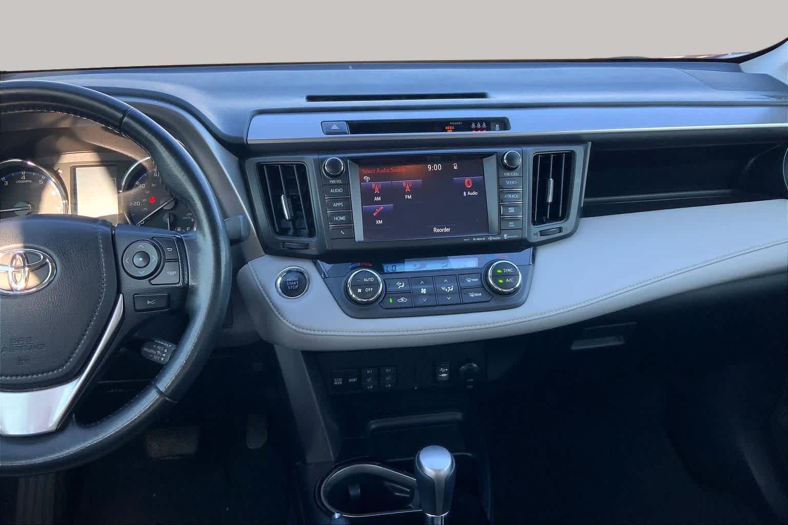Used 2017 Toyota RAV4 Limited FWD image 7