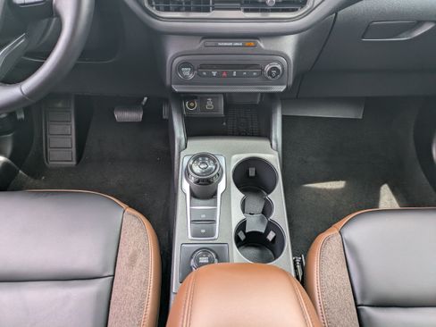 Used 2025 Ford Bronco Sport Outer Banks w/ Outer Banks Tech Package+ AWD/4WD image 17