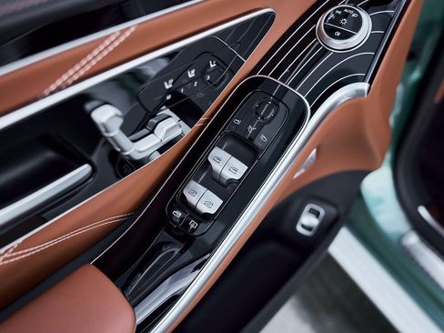 Used 2026 Mercedes-Benz Maybach S 680 4MATIC image 37