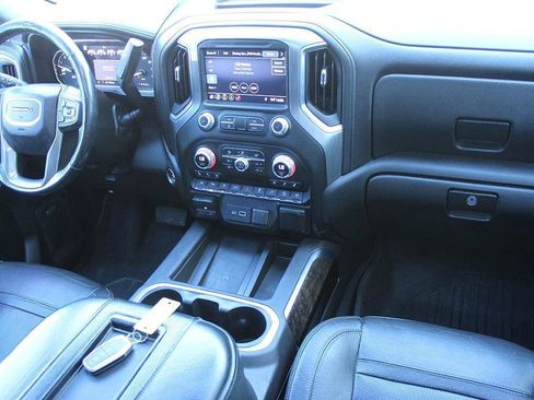 Used 2019 GMC Sierra 1500 Denali w/ Denali Ultimate Package image 18