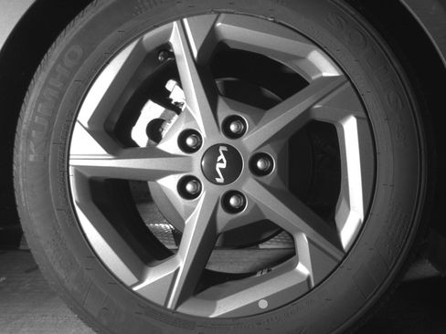 Used 2025 Kia K4 LXS image 15