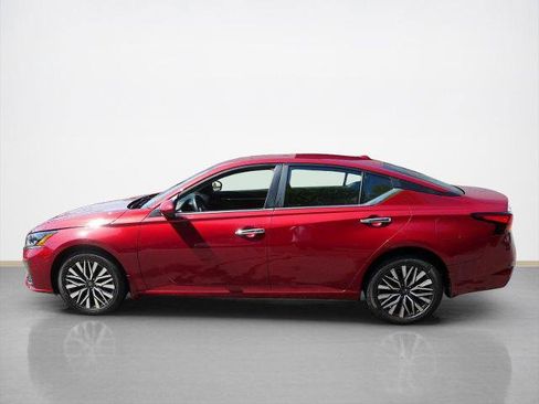 Certified 2023 Nissan Altima 2.5 SV AWD/4WD image 6