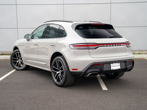 New 2026 Porsche Macan image 3