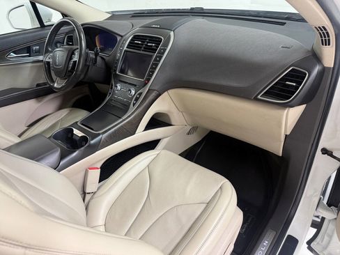 Used 2020 Lincoln Nautilus Reserve w/ Equipment Group 201A image 37