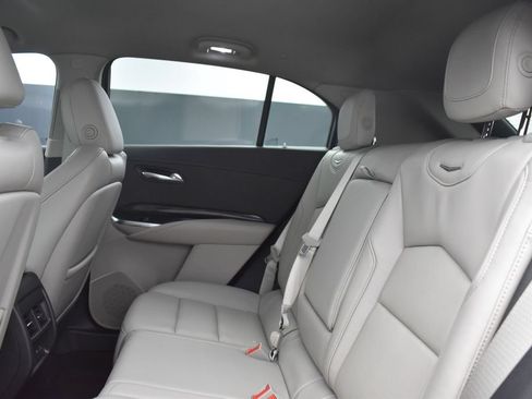 Used 2020 Cadillac XT4 Premium Luxury FWD image 23