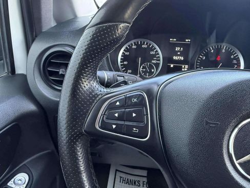 Used 2019 Mercedes-Benz Metris image 28
