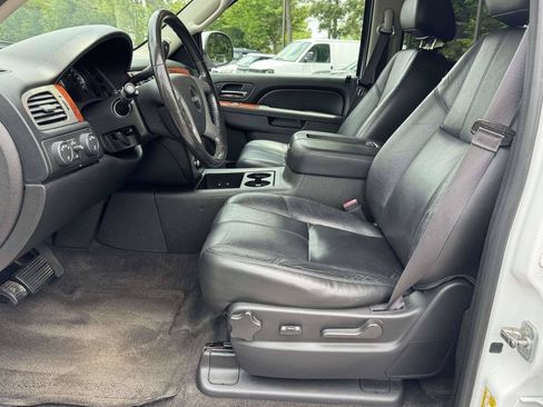 Used 2014 GMC Yukon SLT AWD/4WD image 21