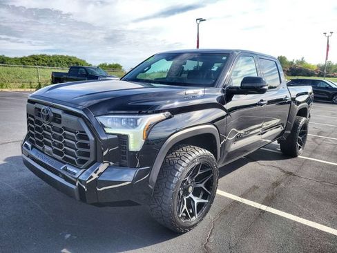 Used 2026 Toyota Tundra Limited w/ TRD Off-Road Package AWD/4WD image 4
