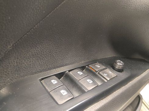 Used 2018 Toyota Camry SE w/ Moonroof Package FWD image 27