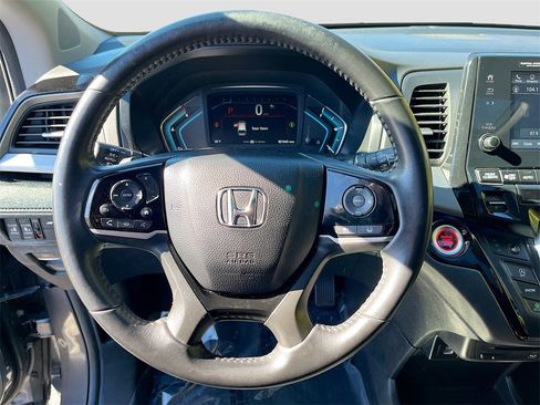 Used 2024 Honda Odyssey Touring image 9