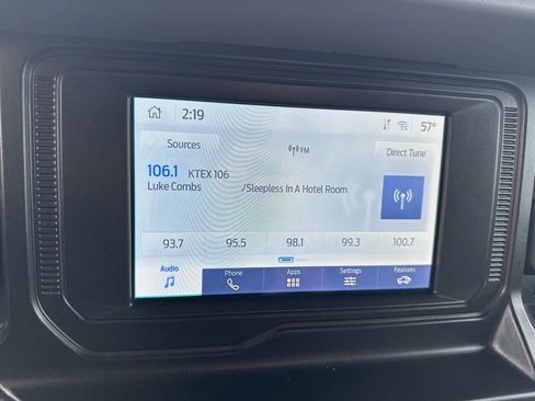 Used 2022 Ford Bronco Black Diamond image 25