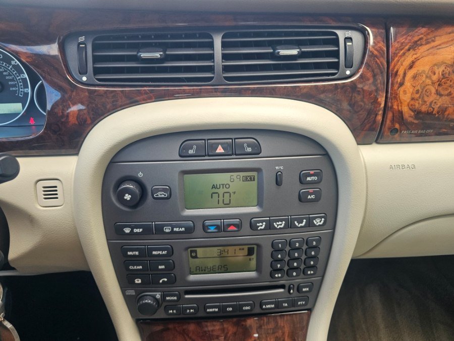 Used 2007 Jaguar X-TYPE 3.0 AWD/4WD image 8