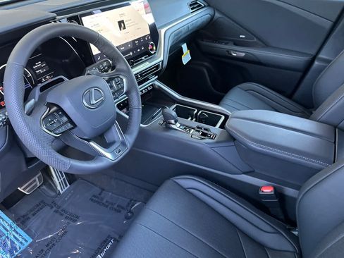 New 2026 Lexus TX 500h AWD image 11