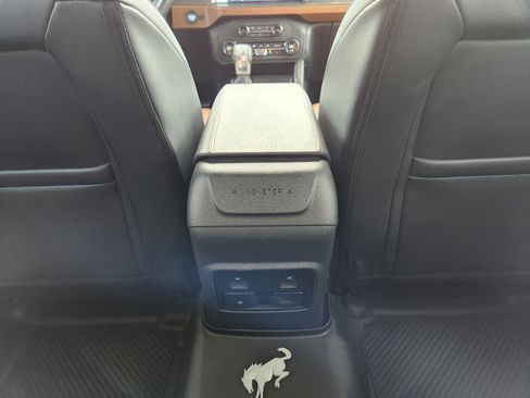 Used 2024 Ford Bronco Outer Banks image 13