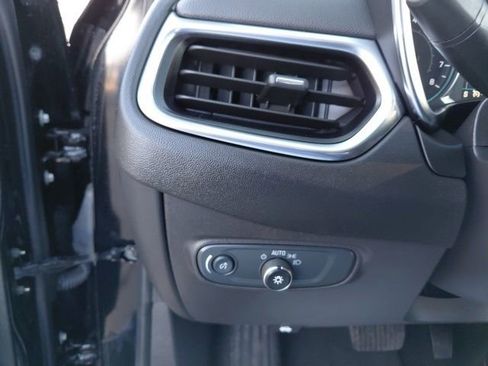 Used 2024 Chevrolet Equinox LT image 14