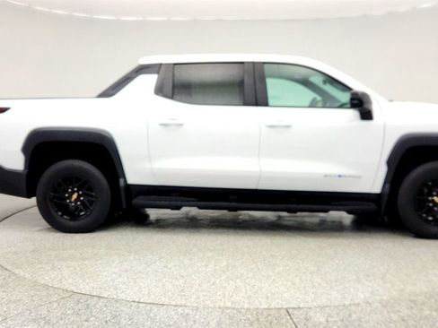 Used 2024 Chevrolet Silverado EV W/T image 4