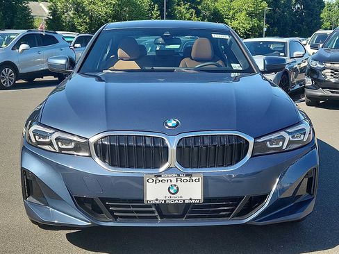 Used 2026 BMW 330i xDrive Sedan w/ Convenience Package AWD/4WD image 2