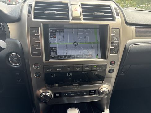 Used 2021 Lexus GX 460 Premium w/ Premium Package AWD/4WD image 24