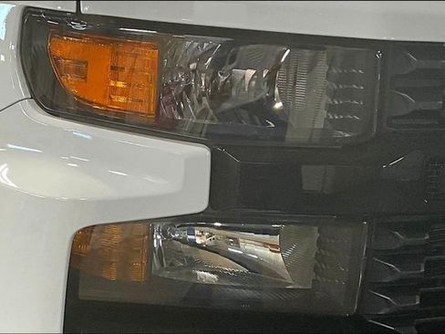 Used 2021 Chevrolet Silverado 1500 Custom Trail Boss w/ LPO, Dark Essentials Package AWD/4WD image 27