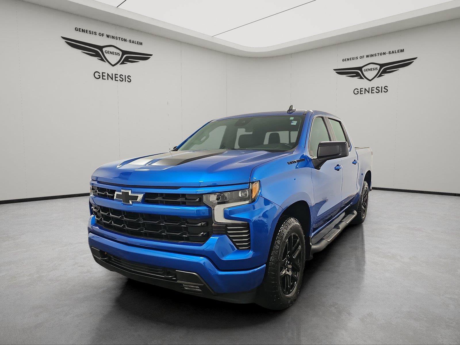 Used 2023 Chevrolet Silverado 1500 RST w/ Rally Edition AWD/4WD image 1