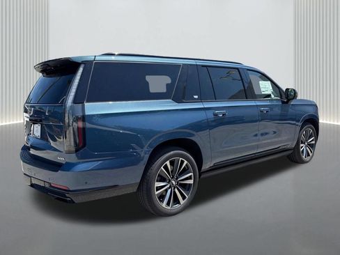 New 2026 Cadillac Escalade ESV Sport w/ Touring Package AWD/4WD image 5
