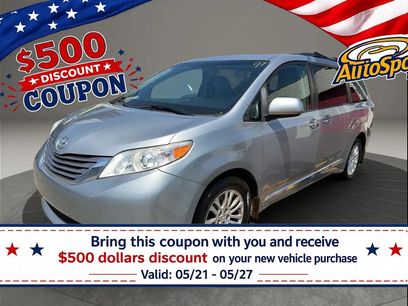 Used 2017 Toyota Sienna XLE w/ XLE Navigation Package