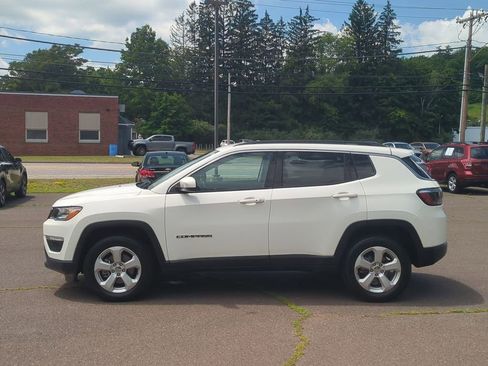 Used 2021 Jeep Compass Latitude w/ Convenience Group AWD/4WD image 7