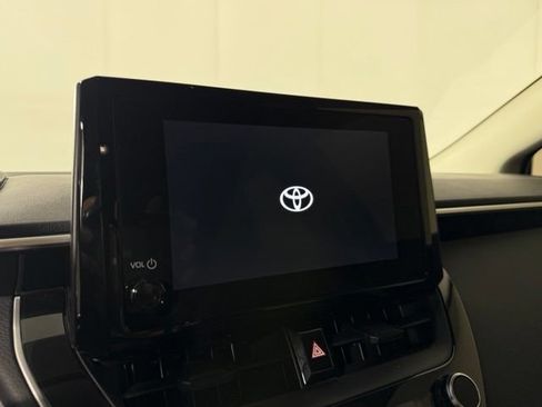 Used 2024 Toyota Corolla LE FWD image 24