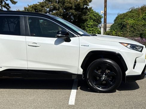 Used 2020 Toyota RAV4 XSE image 35