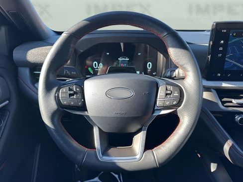 Used 2025 Ford Explorer ST-Line w/ ST-Line Street Pack image 14