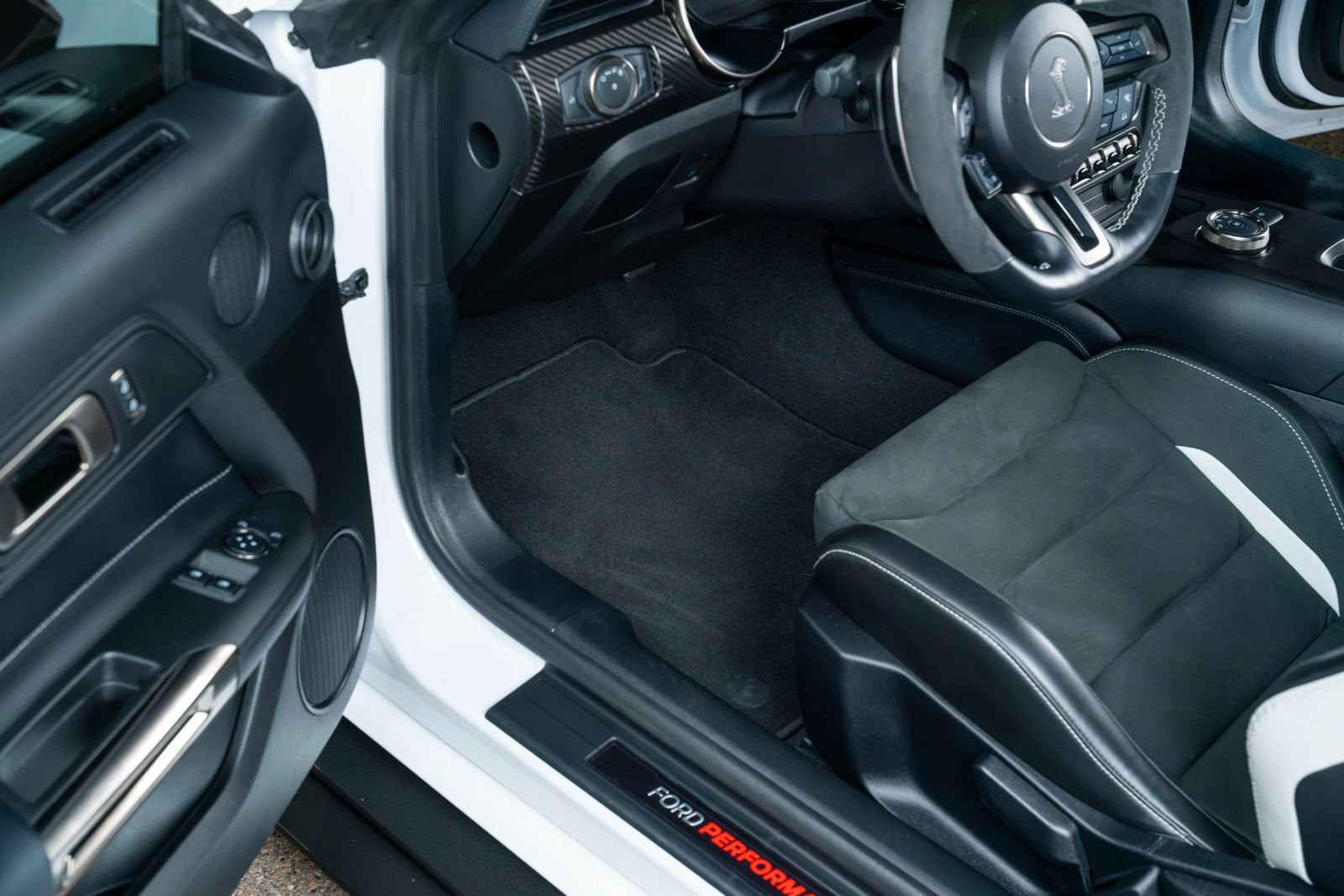 Used 2021 Ford Mustang Shelby GT500 RWD image 71