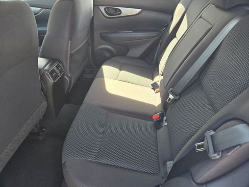 Used 2021 Nissan Rogue Sport S image 7