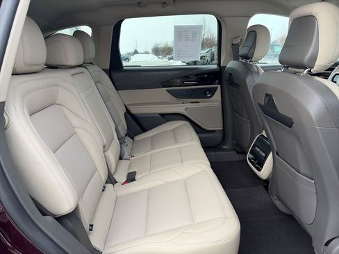 Used 2025 Lincoln Nautilus Premier w/ Equipment Group 102A image 33