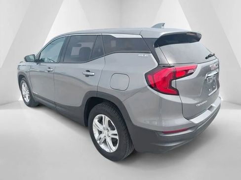 Used 2020 GMC Terrain SLE w/ LPO, Floor Liner Package FWD image 5